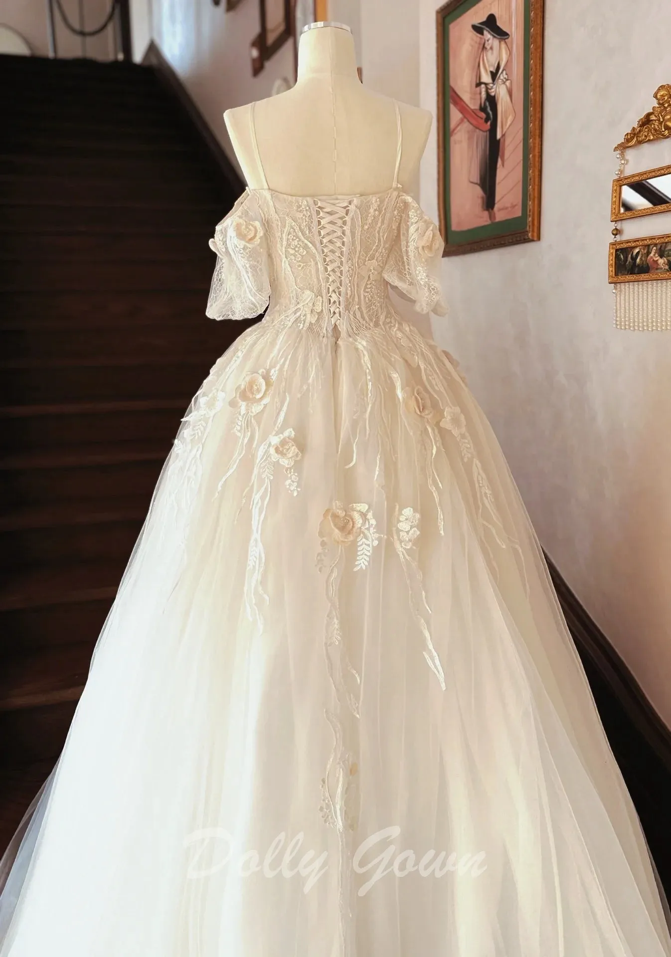 Exquisite Lace  Off The Shoulder Tulle Light Champagne Wedding Dress