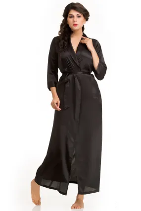 Flirty long robe in soft satin